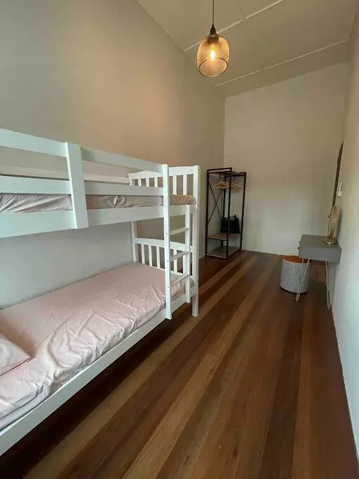 Modern Victorian Homestay Jelutong