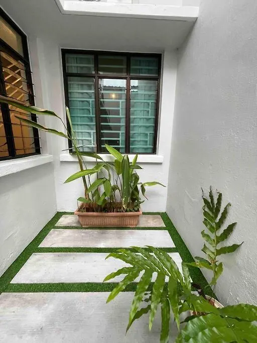 Holiday home Modern Victorian Homestay Jelutong Malaysia