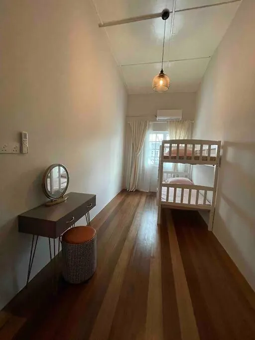 Holiday home Modern Victorian Homestay Jelutong